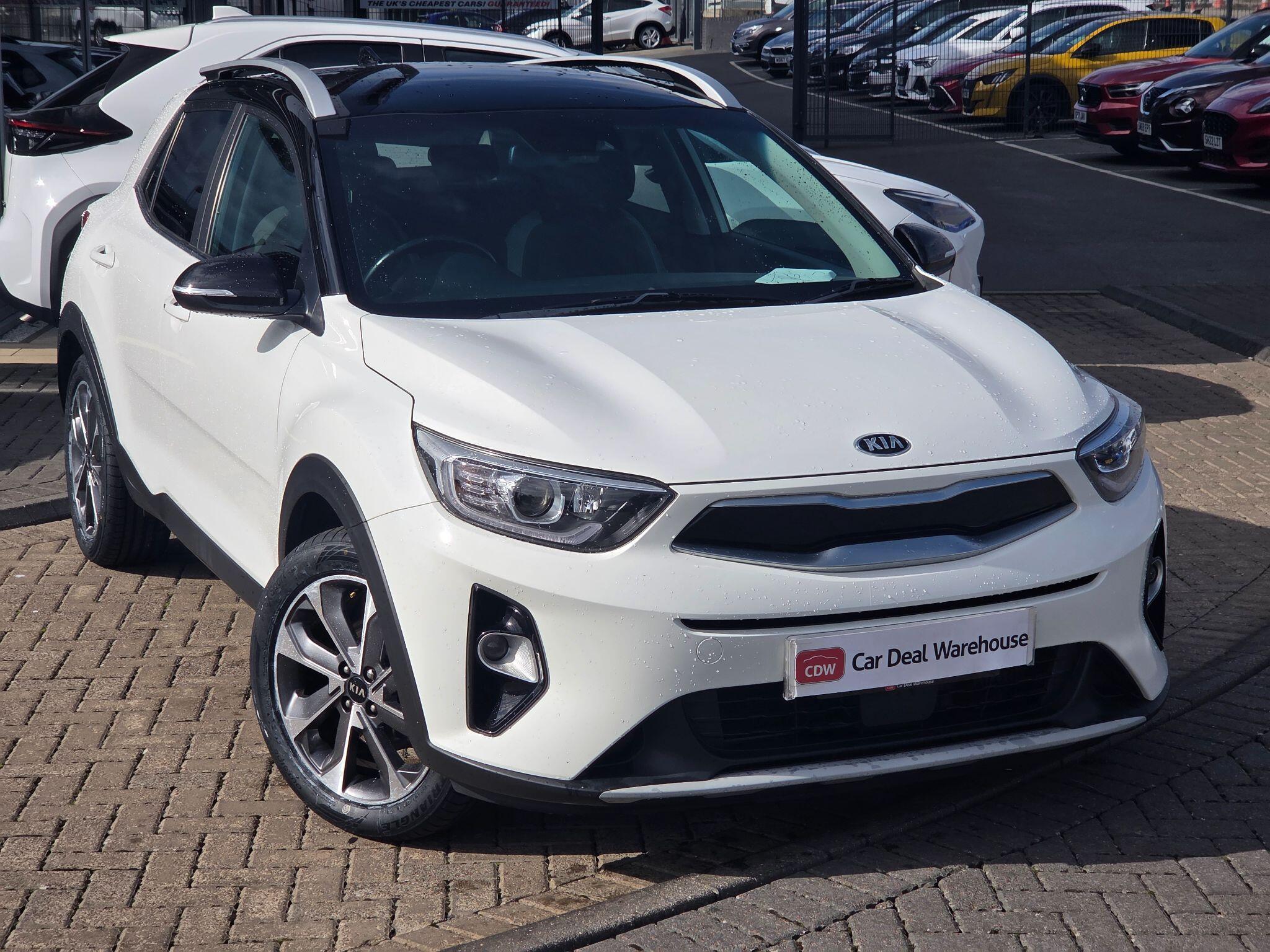 Main listing image - Kia Stonic