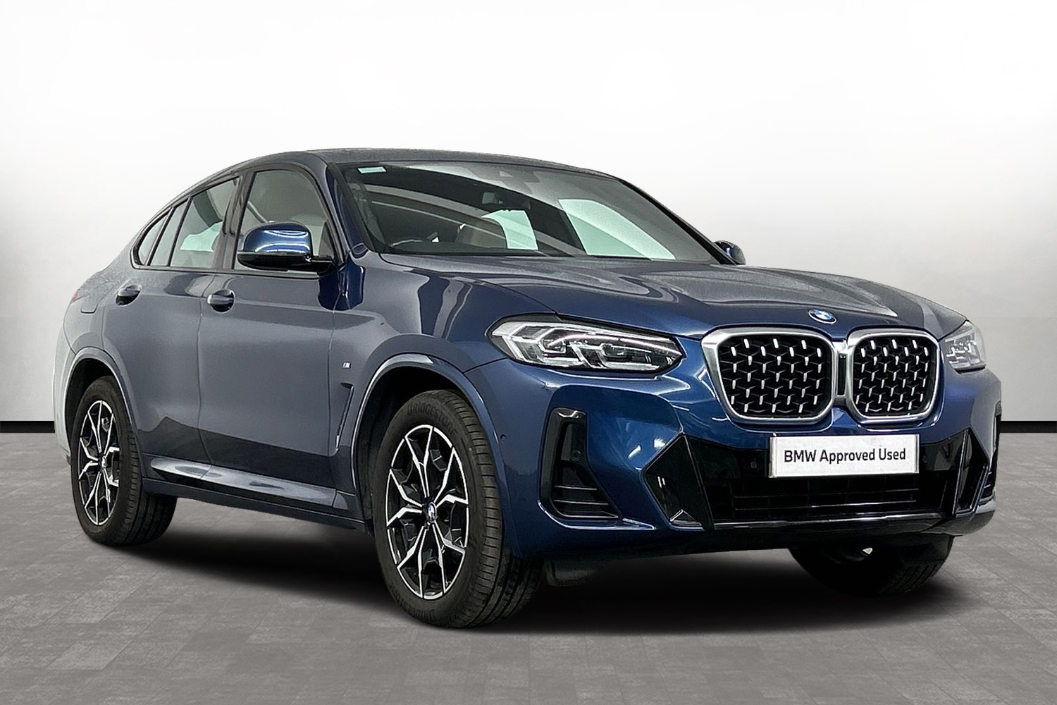 Main listing image - BMW X4