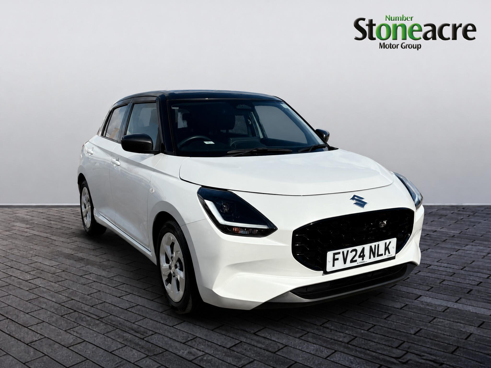 Main listing image - Suzuki Swift