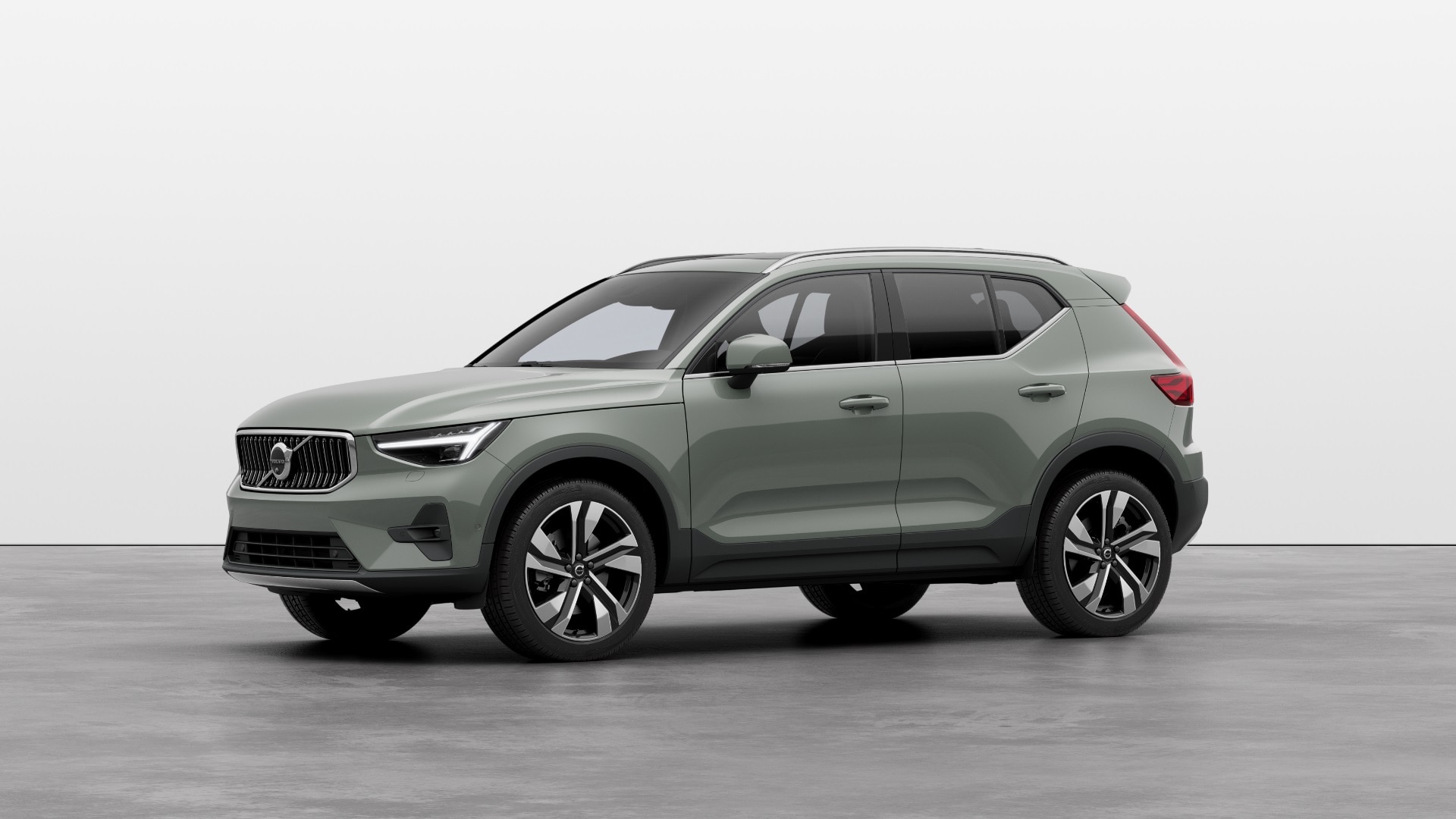 Main listing image - Volvo XC40