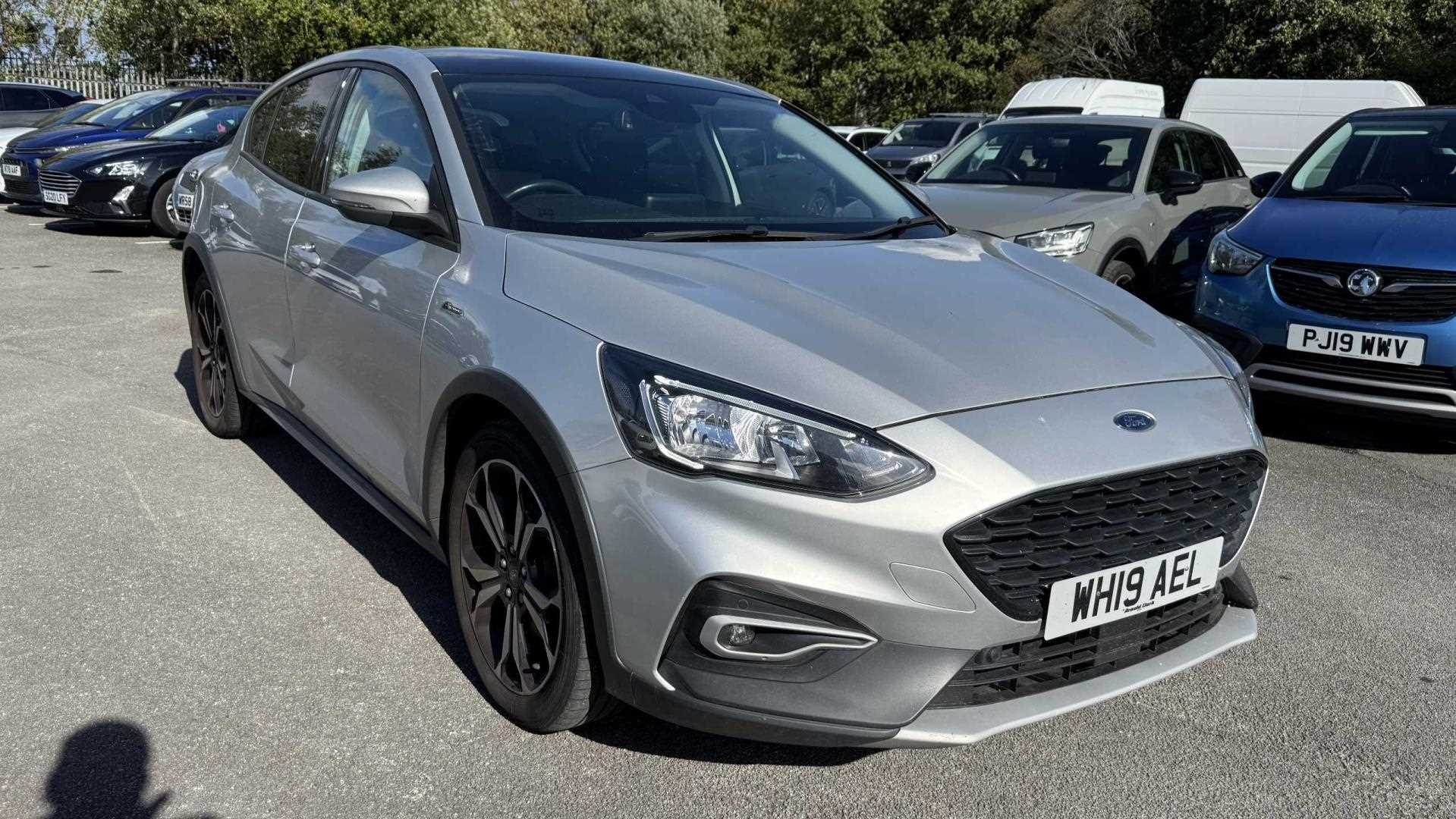 Main listing image - Ford Focus Active