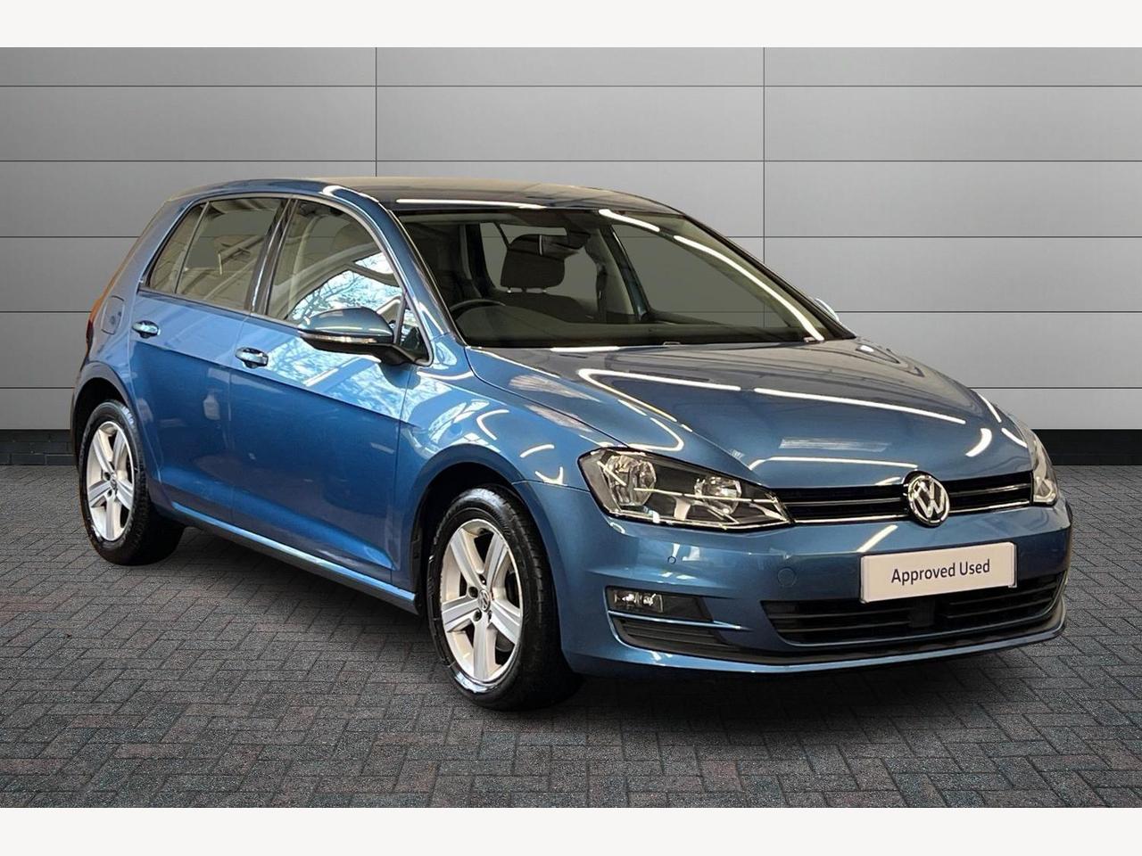 Main listing image - Volkswagen Golf