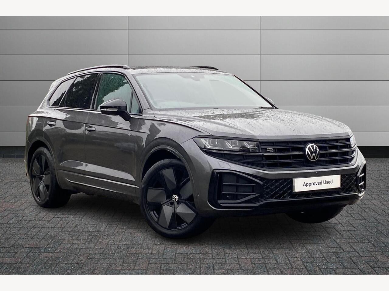 Main listing image - Volkswagen Touareg