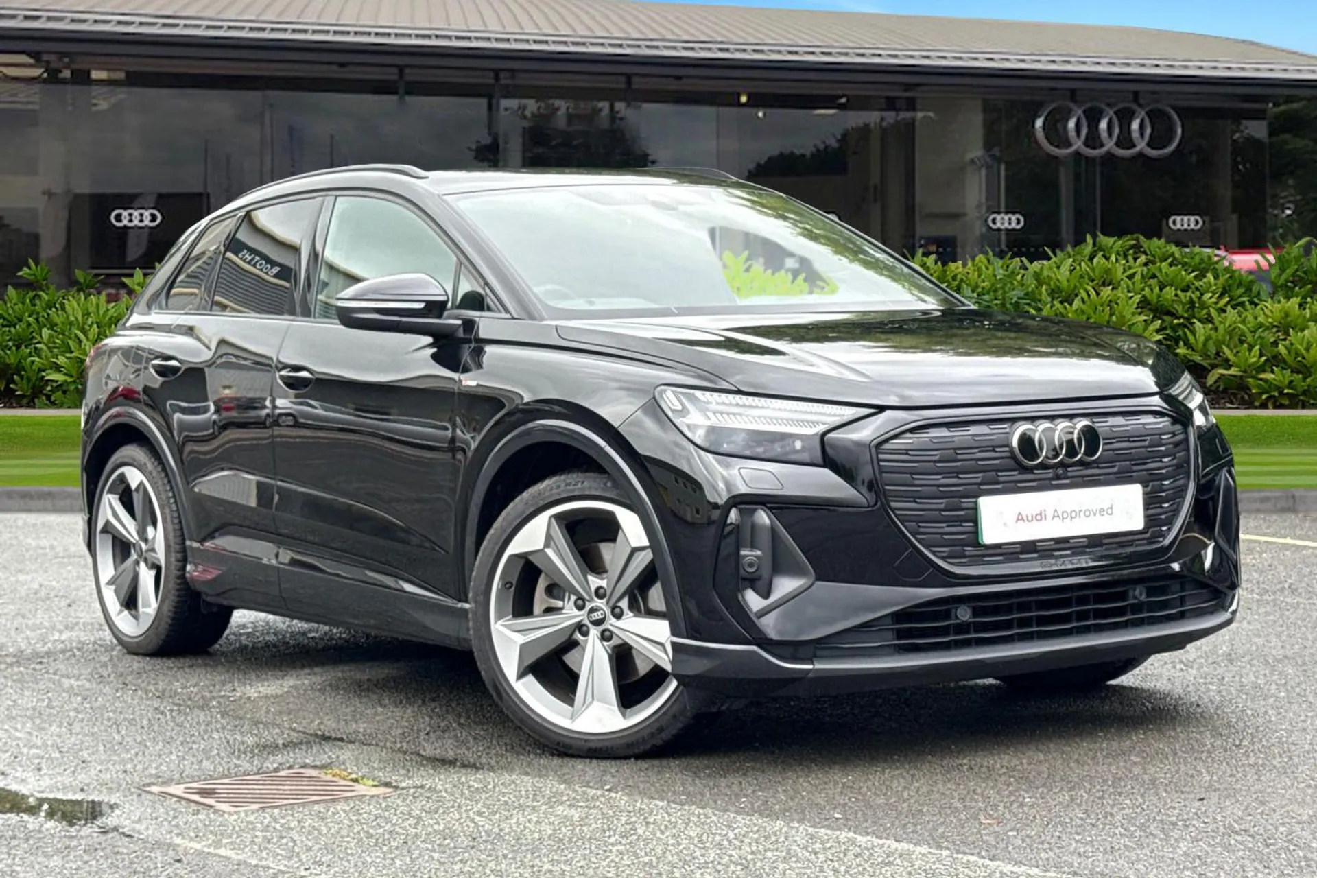 Main listing image - Audi Q4