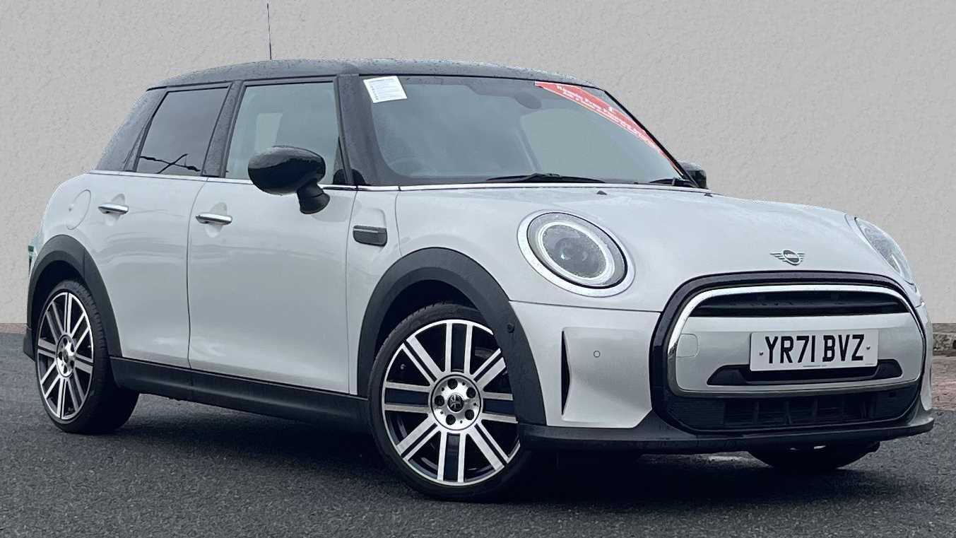 Main listing image - MINI Hatchback 5dr