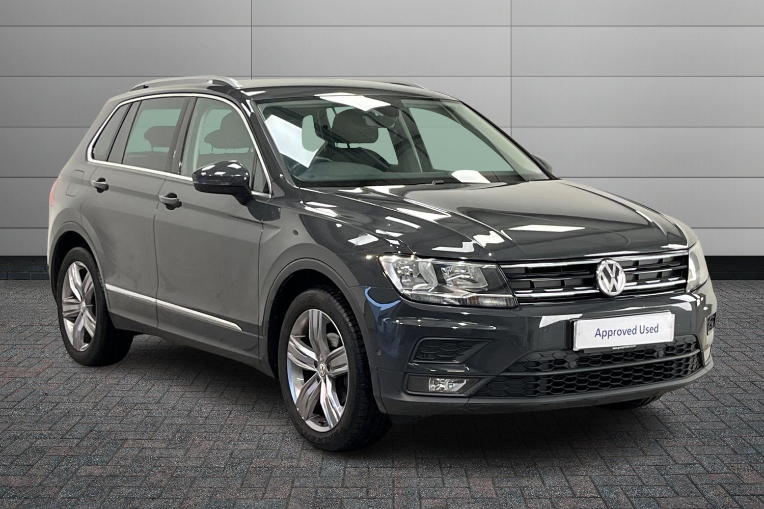 Main listing image - Volkswagen Tiguan