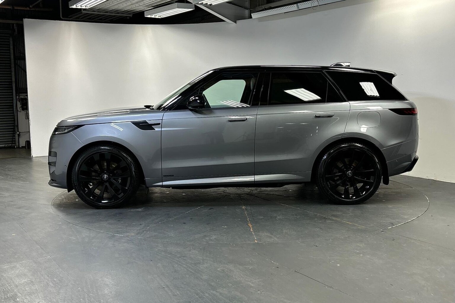 Main listing image - Land Rover Range Rover Sport