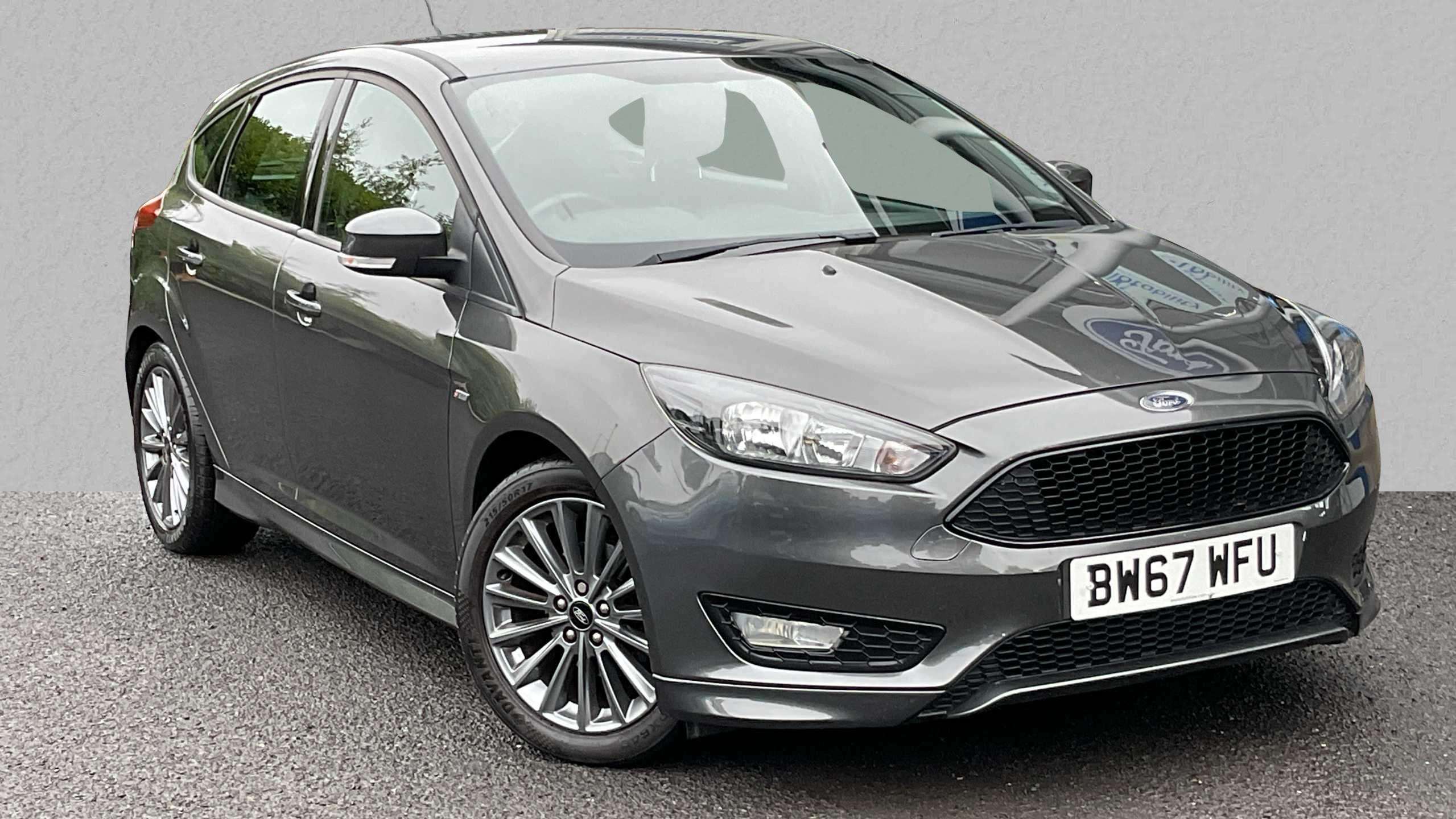 Main listing image - Ford Focus