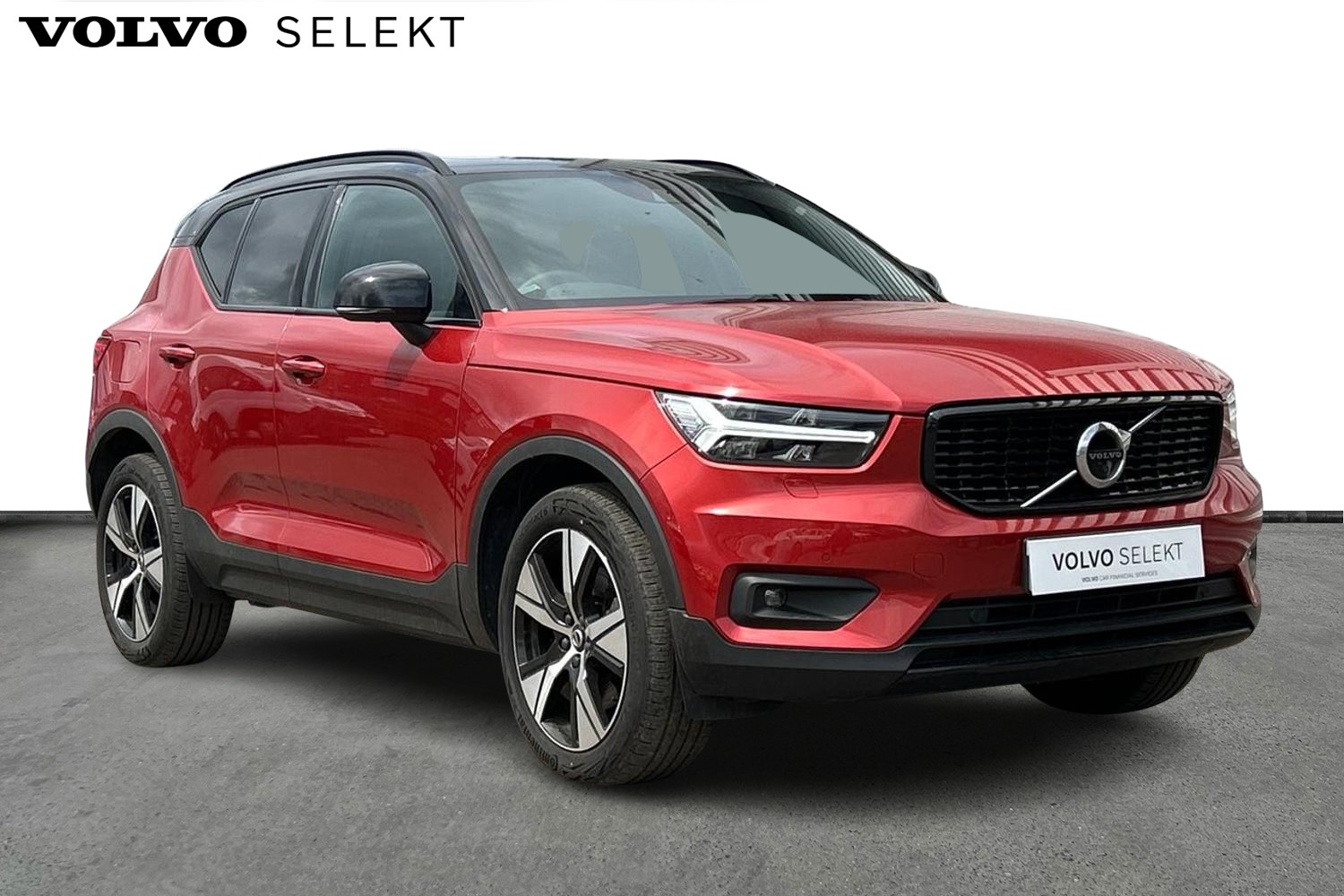 Main listing image - Volvo XC40 Recharge