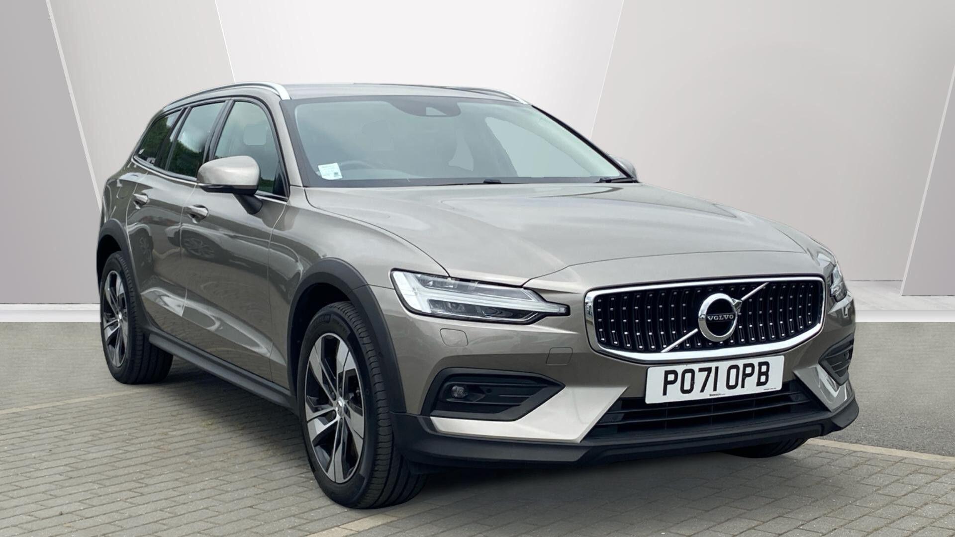 Main listing image - Volvo V60