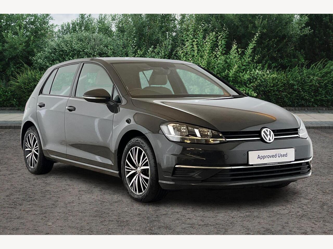 Main listing image - Volkswagen Golf