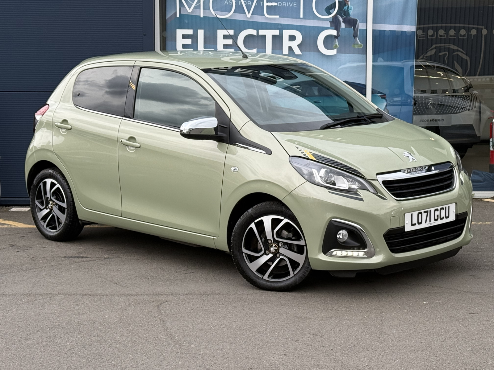 Main listing image - Peugeot 108