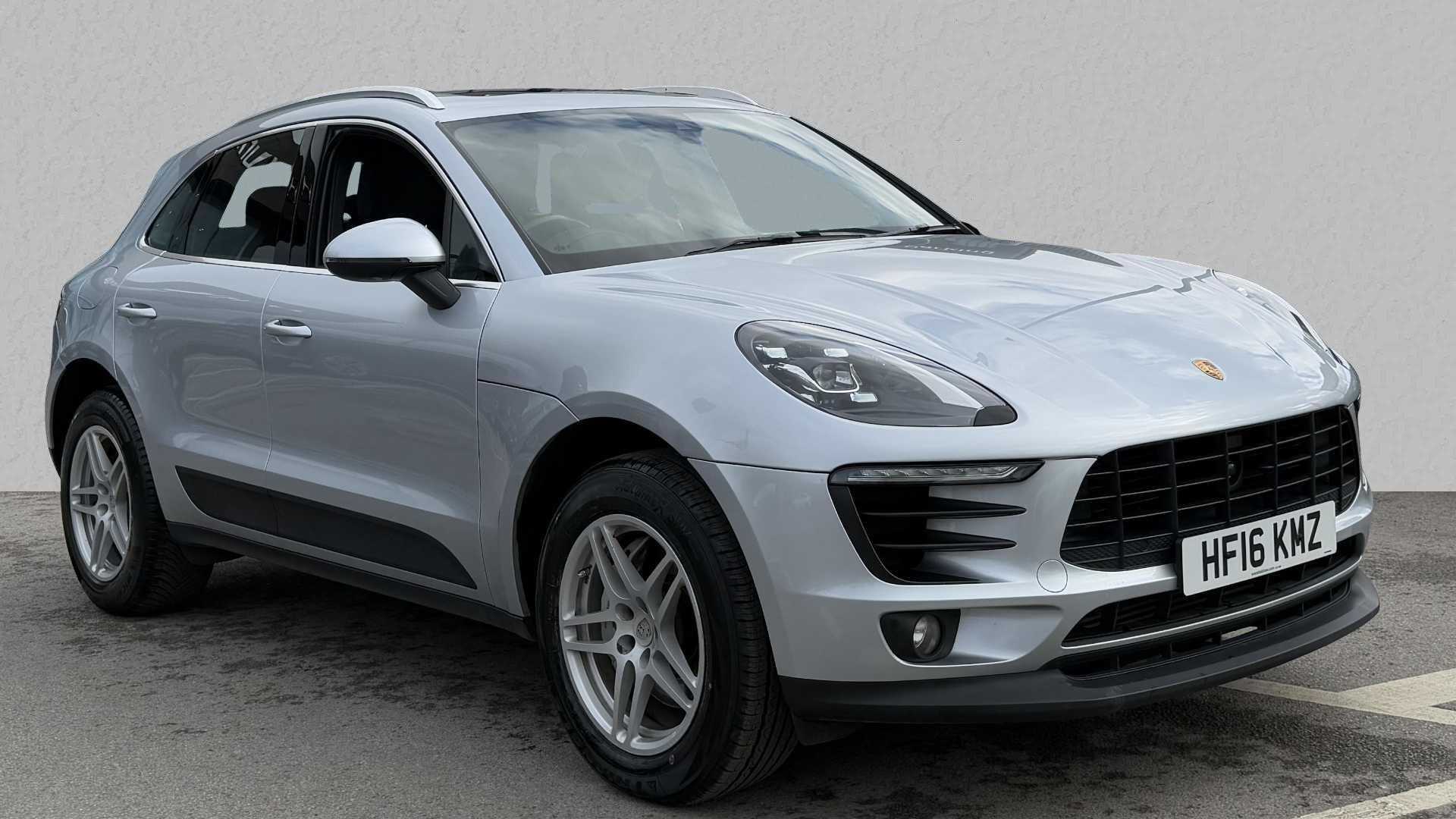 Main listing image - Porsche Macan