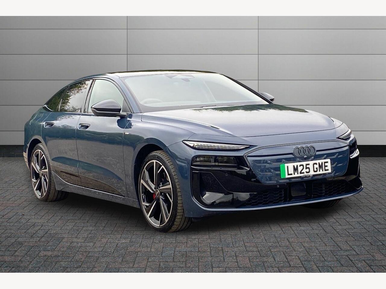 Main listing image - Audi A6