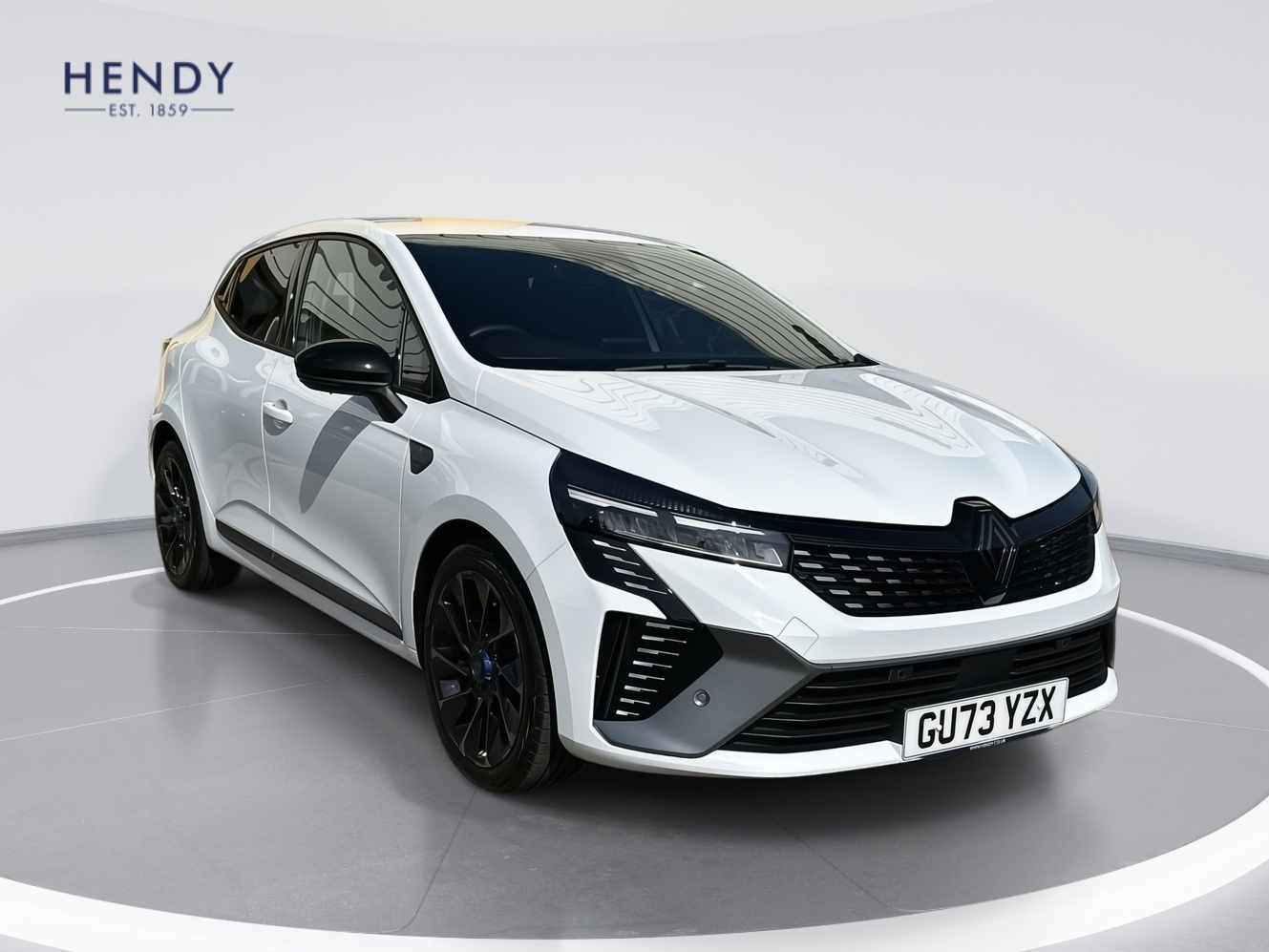 Main listing image - Renault Clio