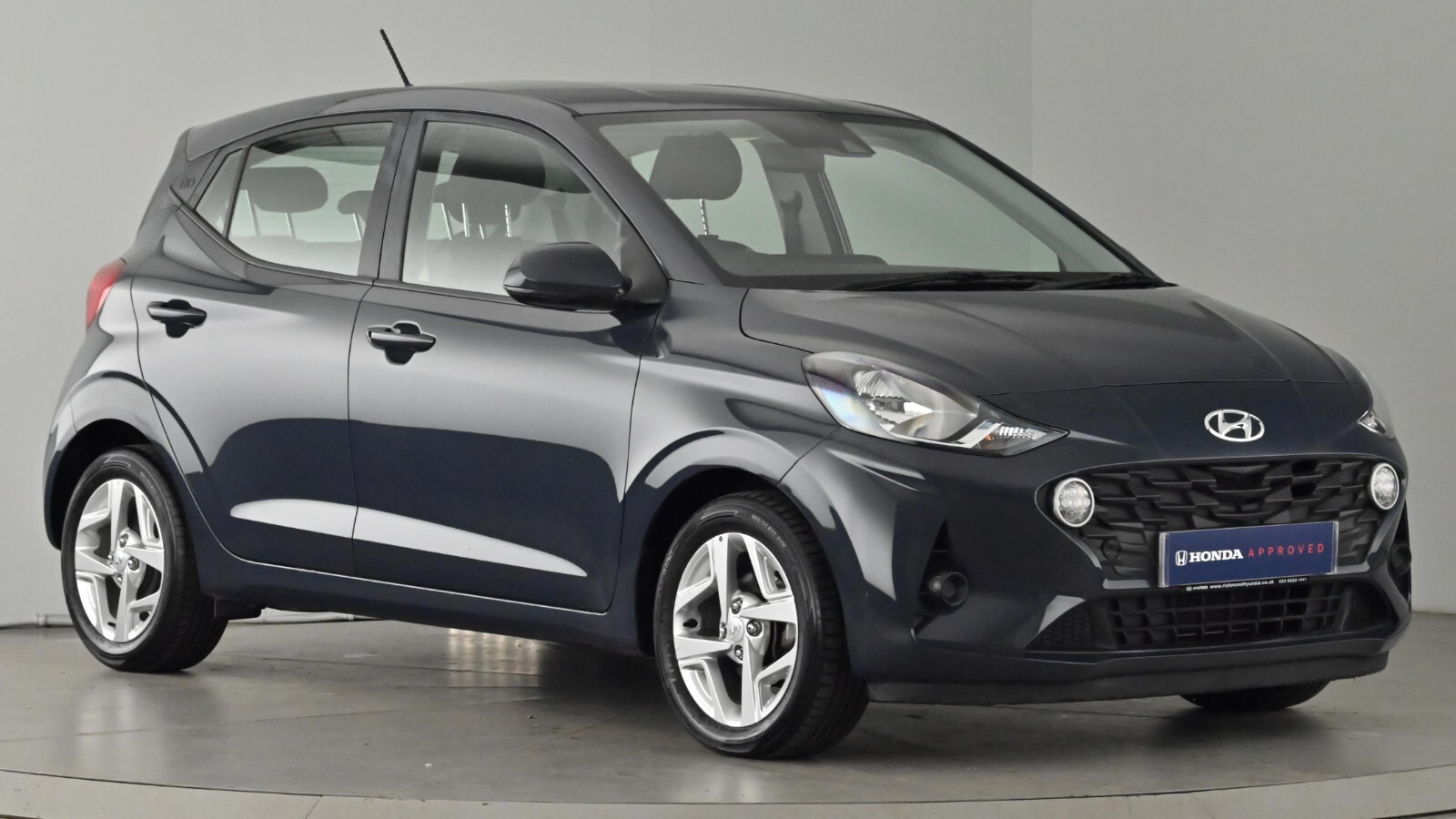 Main listing image - Hyundai i10