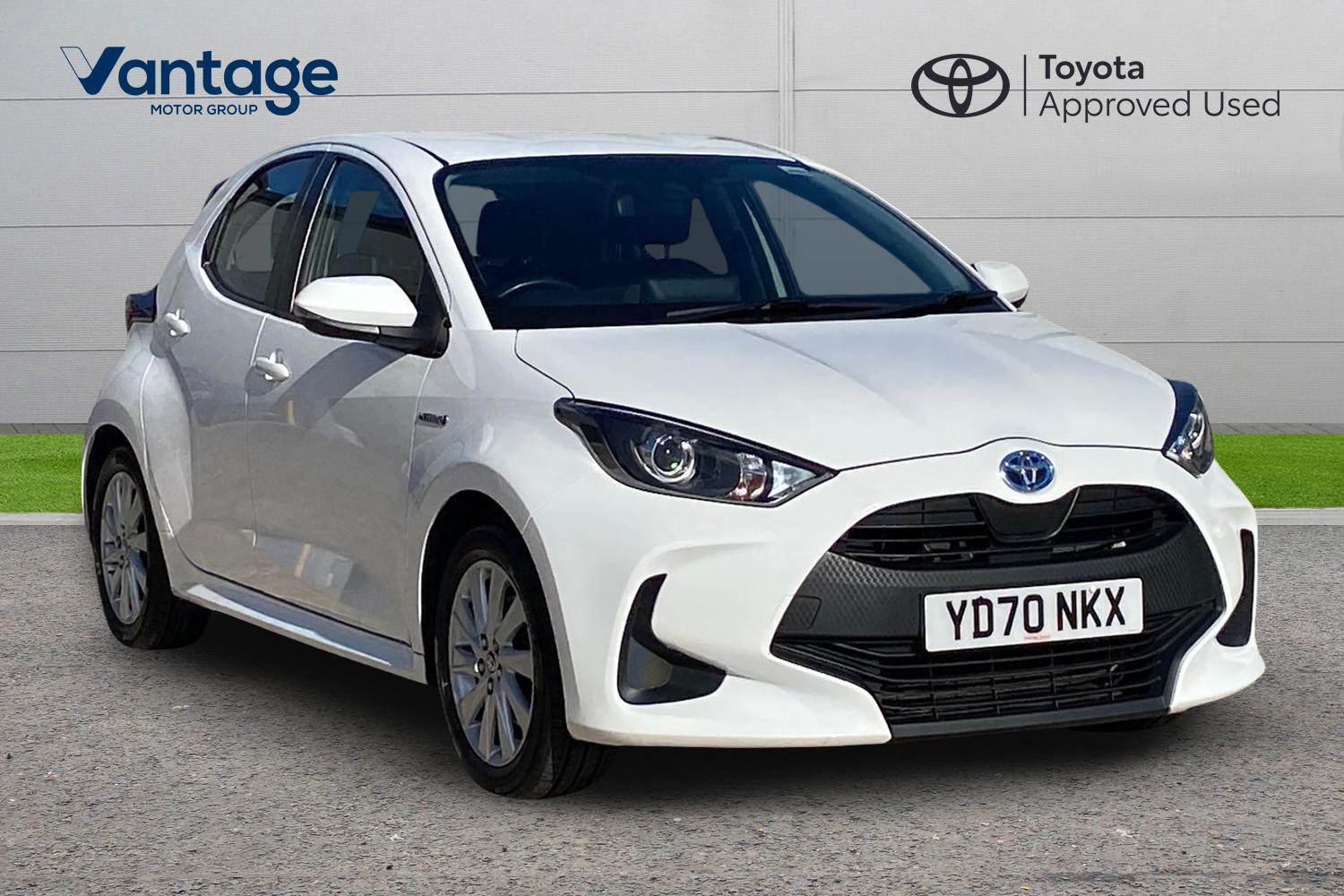 Main listing image - Toyota Yaris