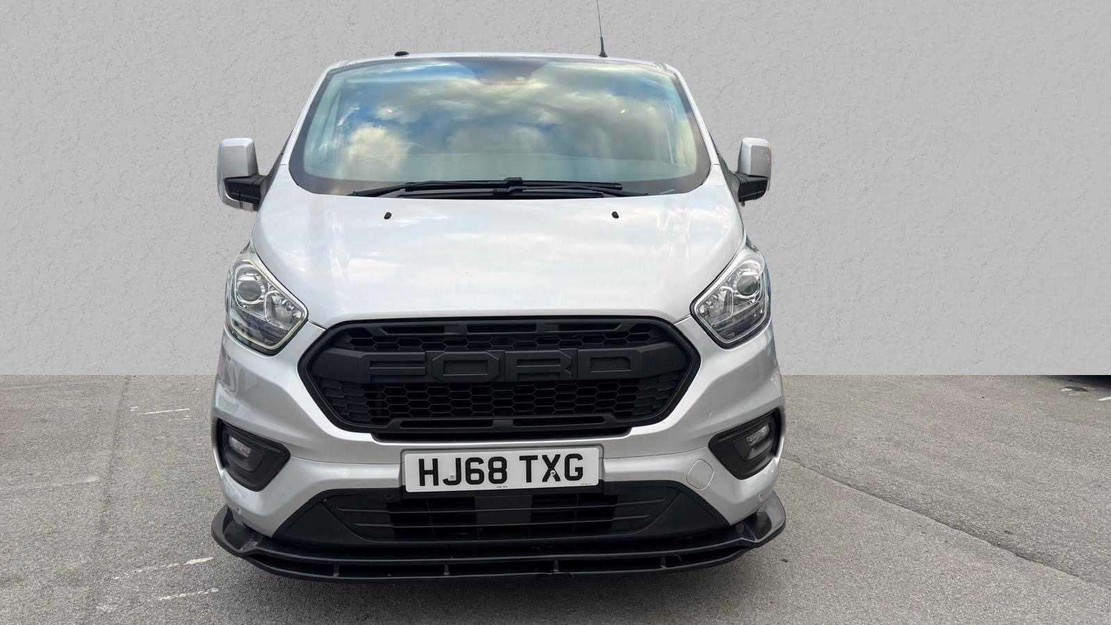 Main listing image - Ford Transit Custom