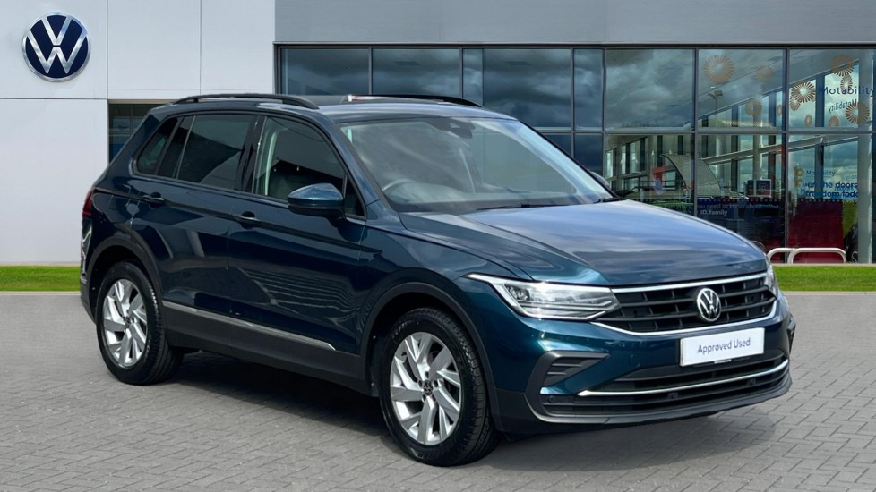 Main listing image - Volkswagen Tiguan