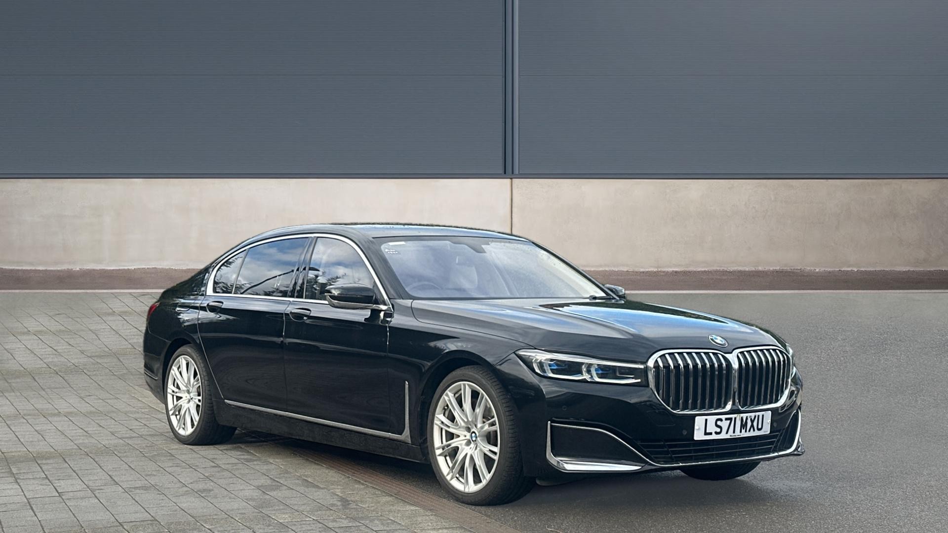 Main listing image - BMW 7 Series