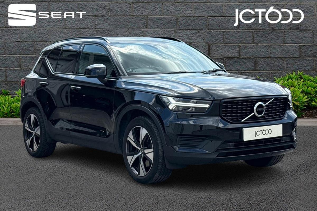 Main listing image - Volvo XC40 Recharge