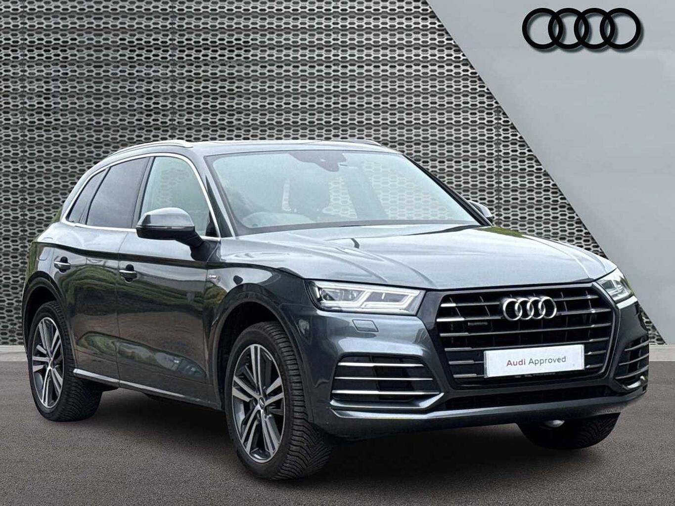 Main listing image - Audi Q5