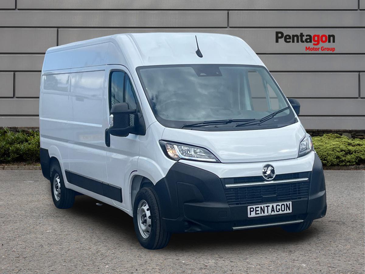 Main listing image - Vauxhall Movano