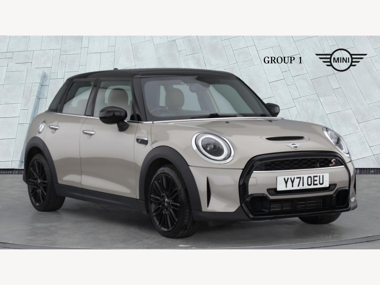 Main listing image - MINI Hatchback 5dr