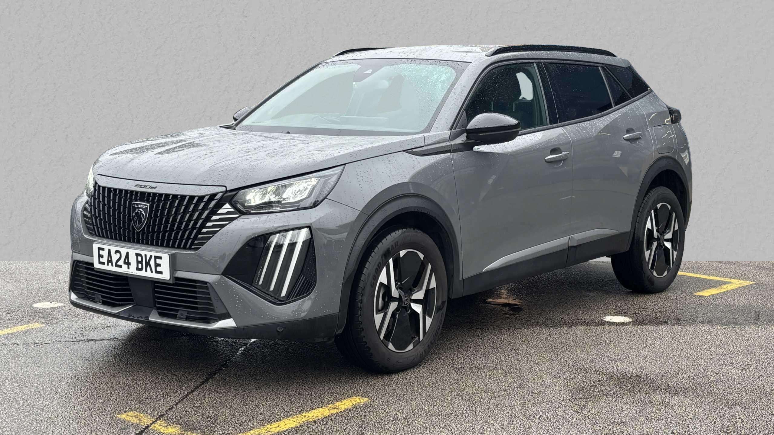 Main listing image - Peugeot 2008