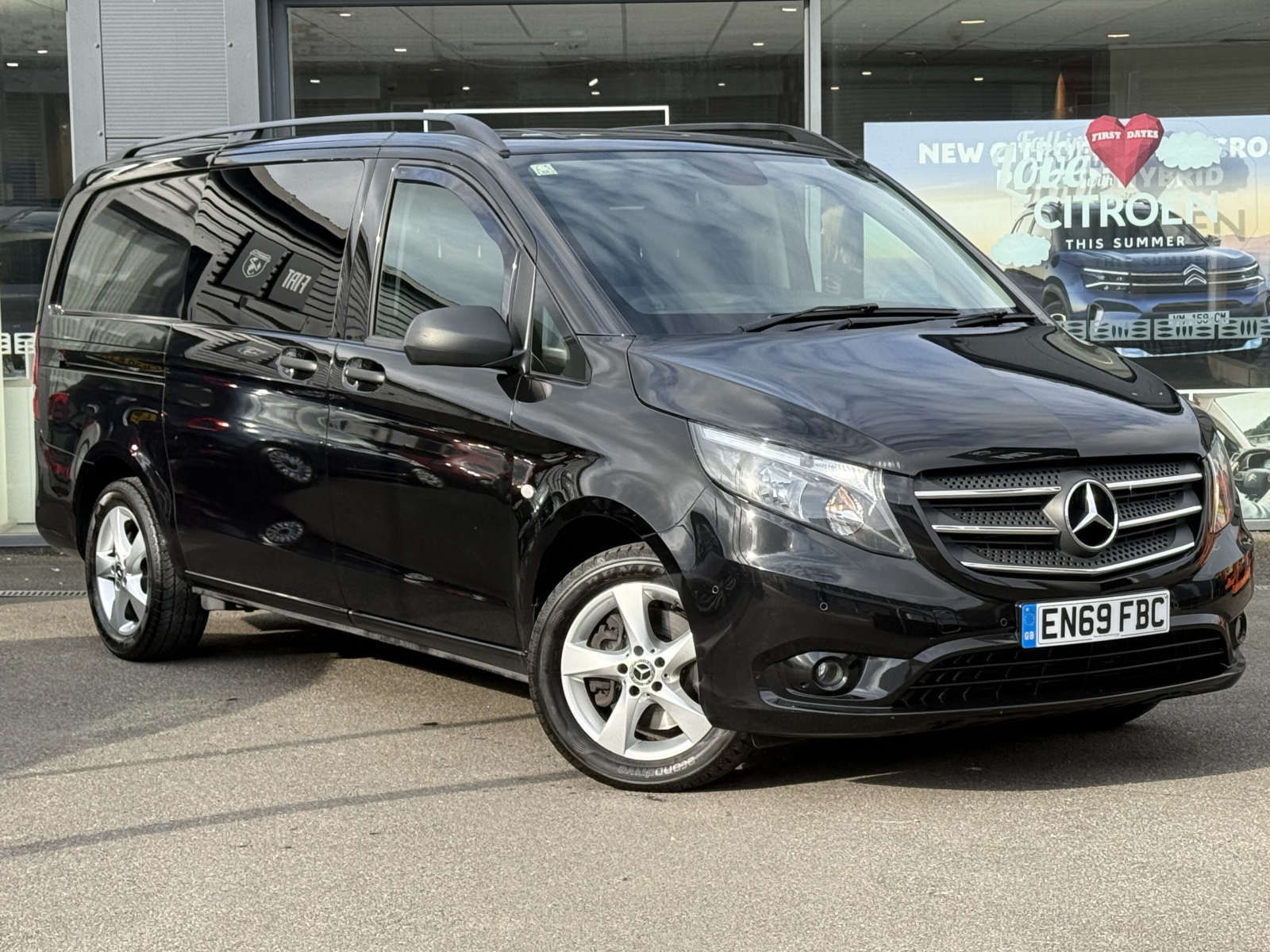 Main listing image - Mercedes-Benz Vito