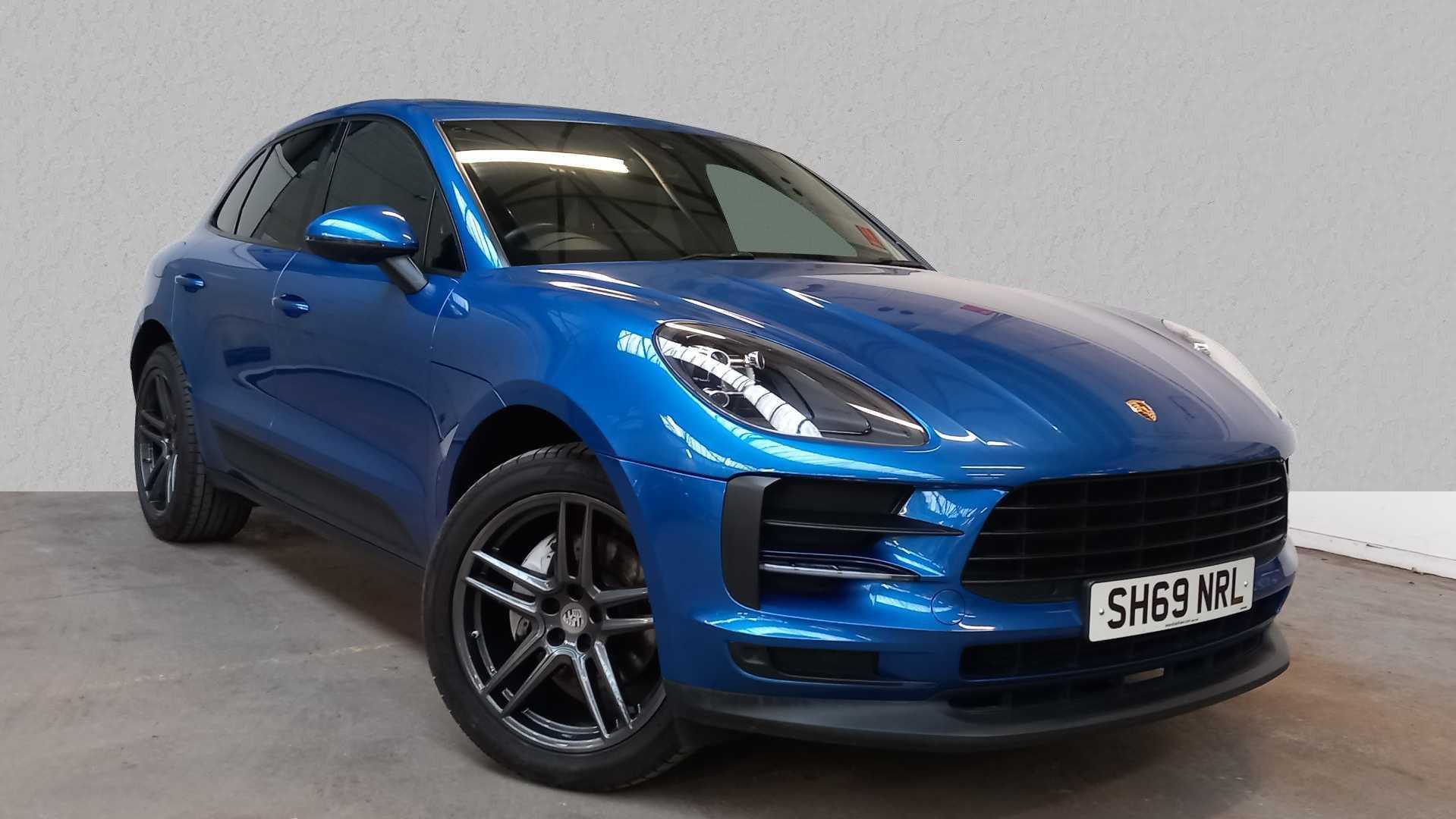 Main listing image - Porsche Macan