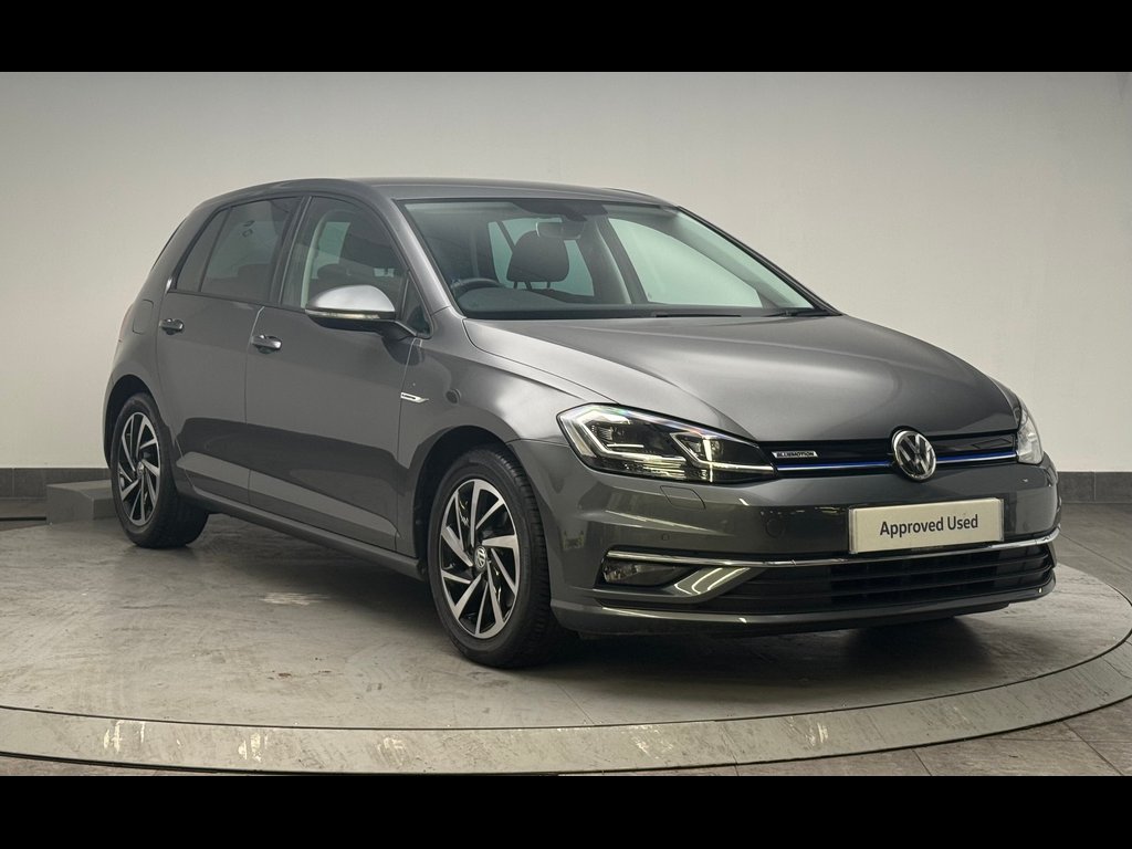 Main listing image - Volkswagen Golf