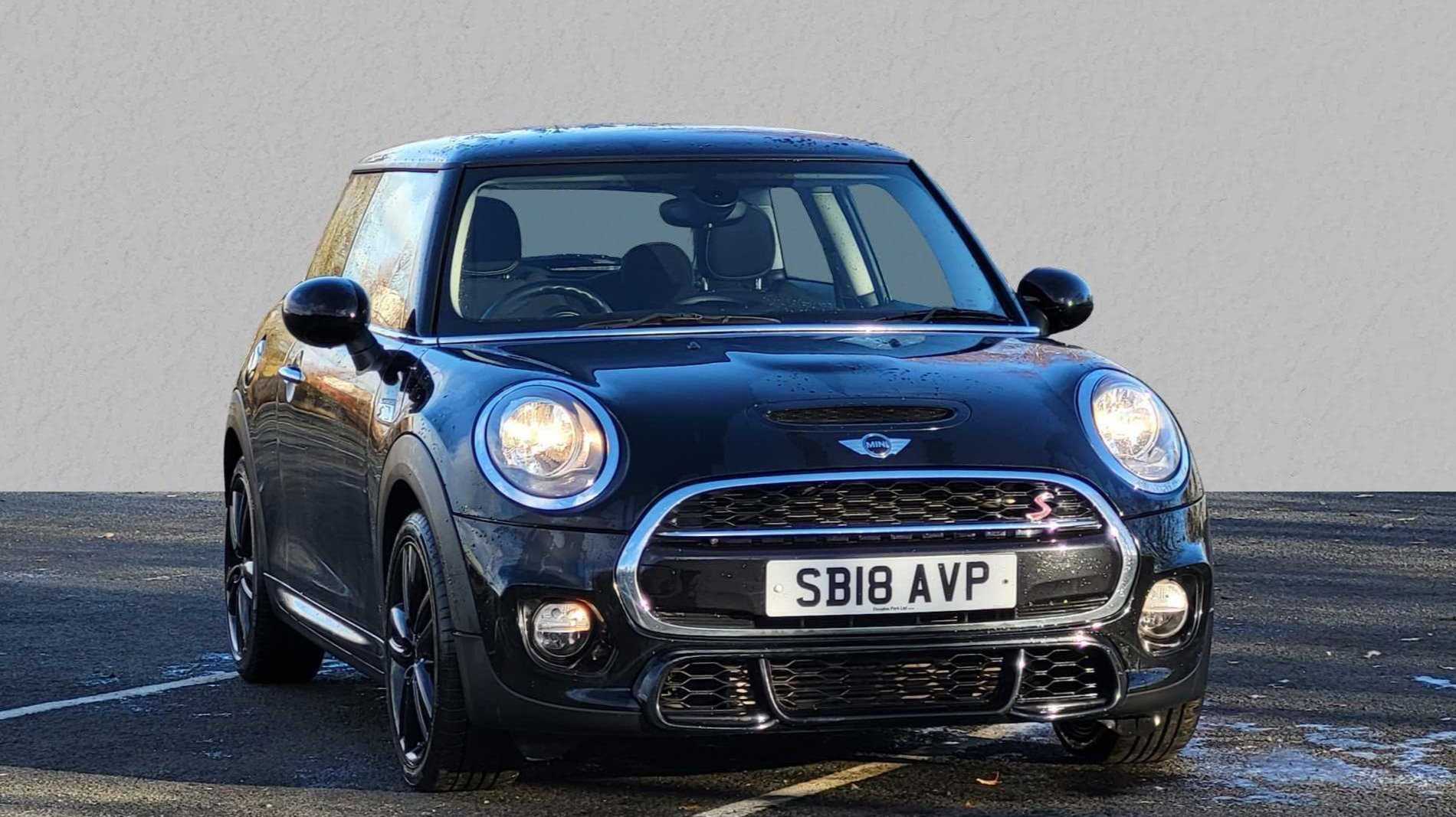 Main listing image - MINI Hatchback