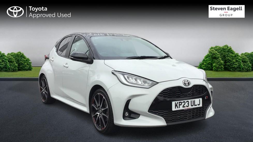 Main listing image - Toyota Yaris