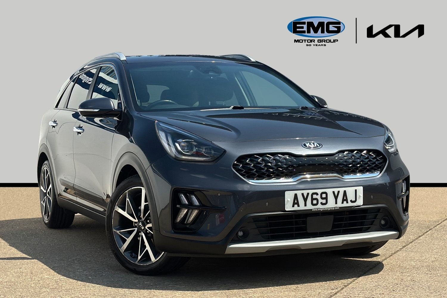 Main listing image - Kia Niro