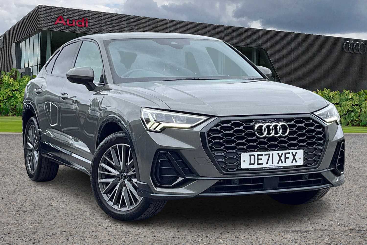 Main listing image - Audi Q3