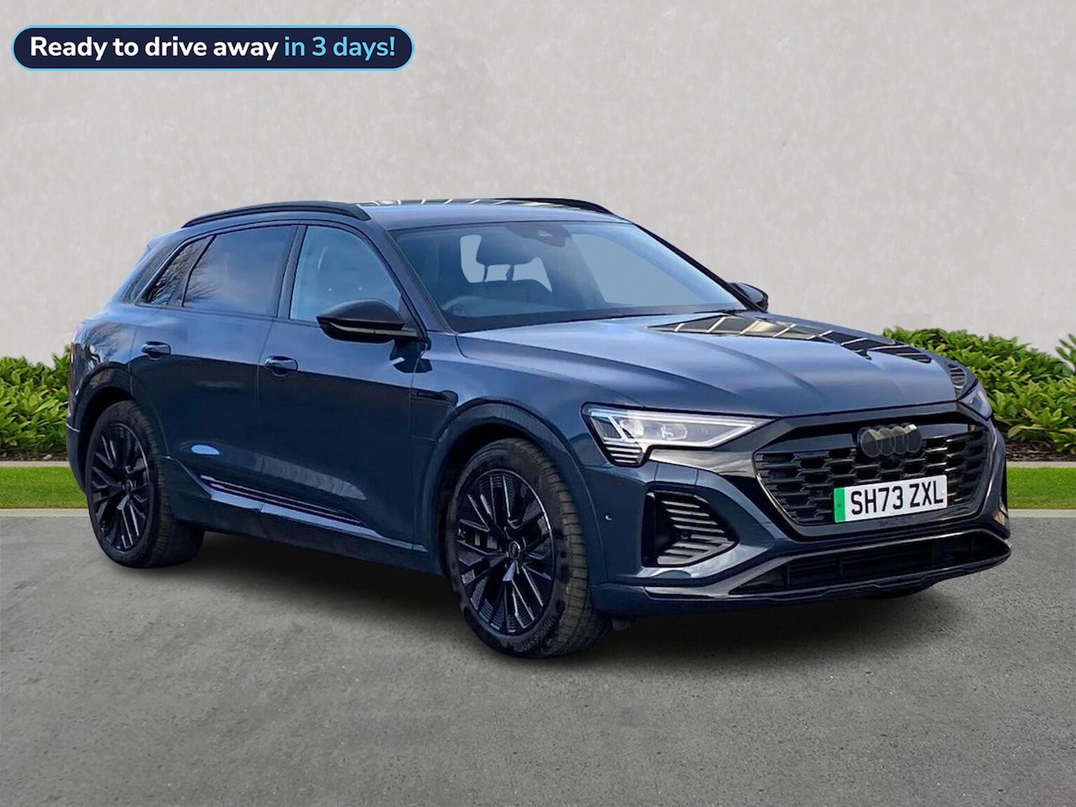 Main listing image - Audi Q8 e-tron