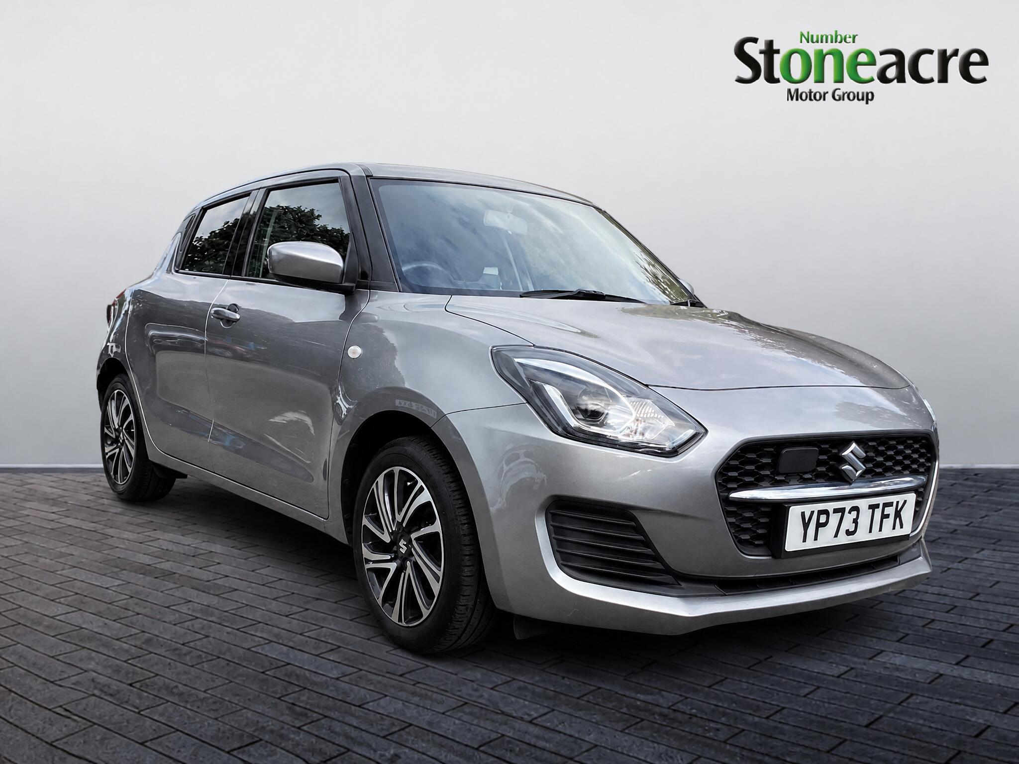 Main listing image - Suzuki Swift