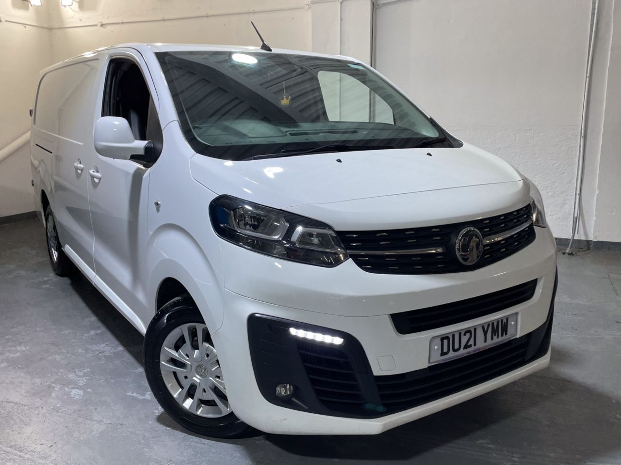 Main listing image - Vauxhall Vivaro