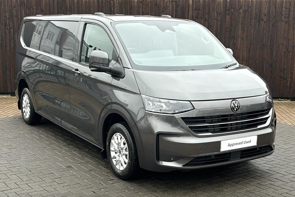 Main listing image - Volkswagen Transporter