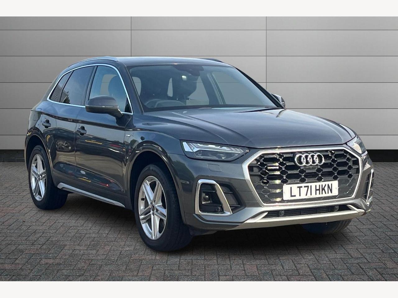 Main listing image - Audi Q5