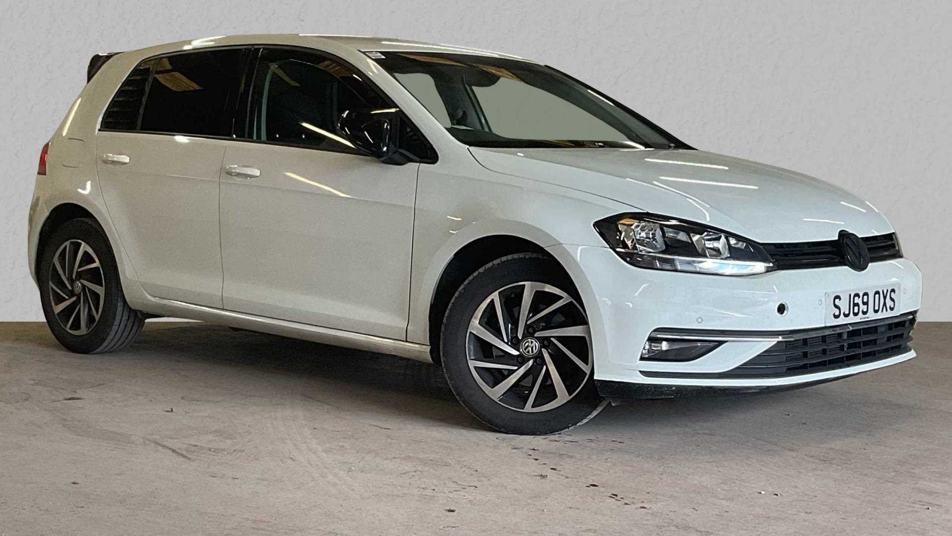 Main listing image - Volkswagen Golf