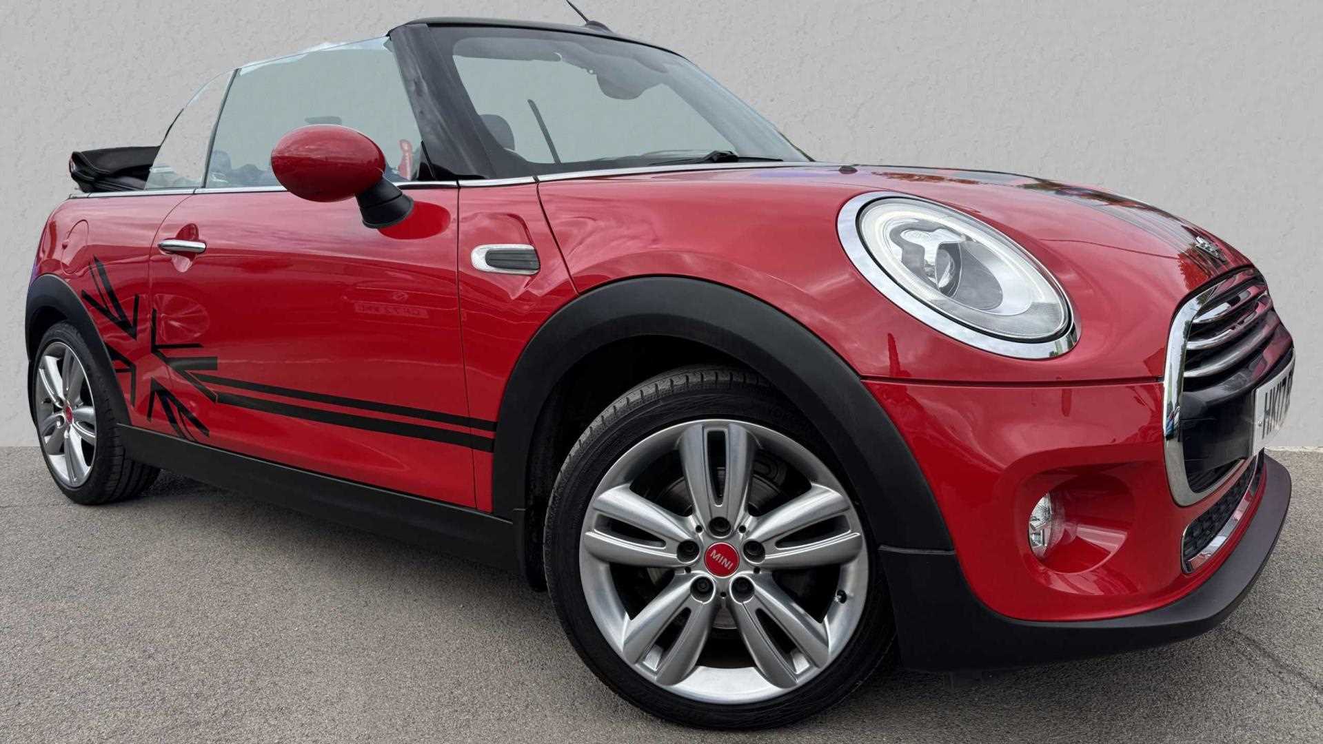 Main listing image - MINI Convertible