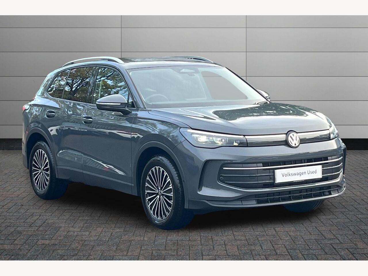 Main listing image - Volkswagen Tiguan