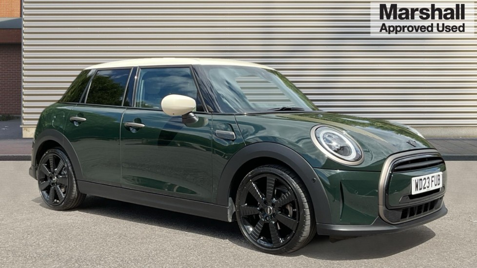 Main listing image - MINI Hatchback 5dr