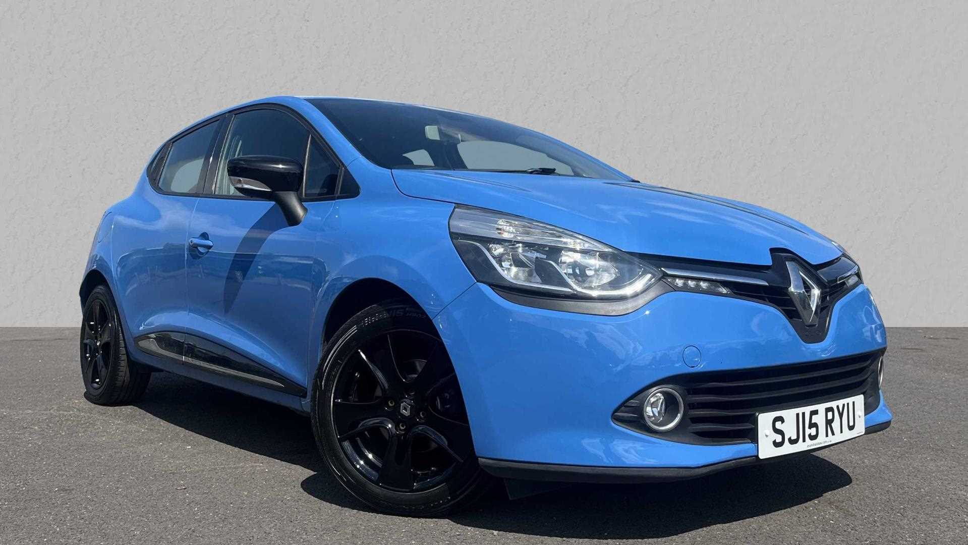 Main listing image - Renault Clio