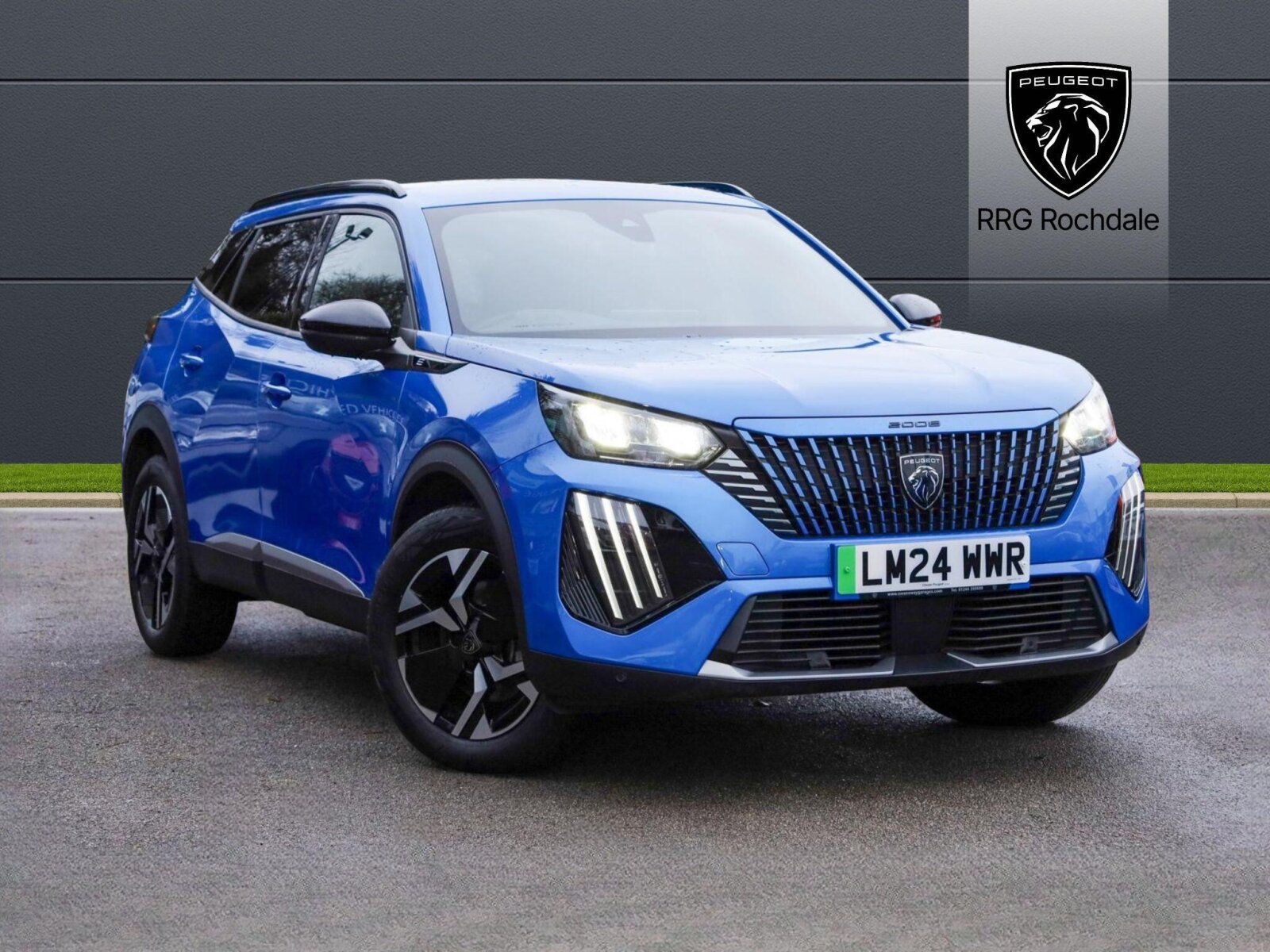 Main listing image - Peugeot e-2008