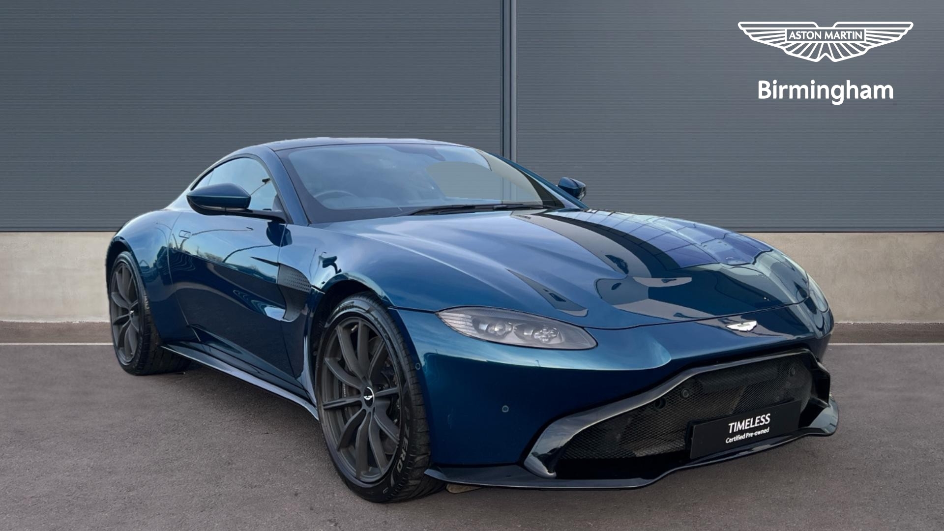 Main listing image - Aston Martin Vantage