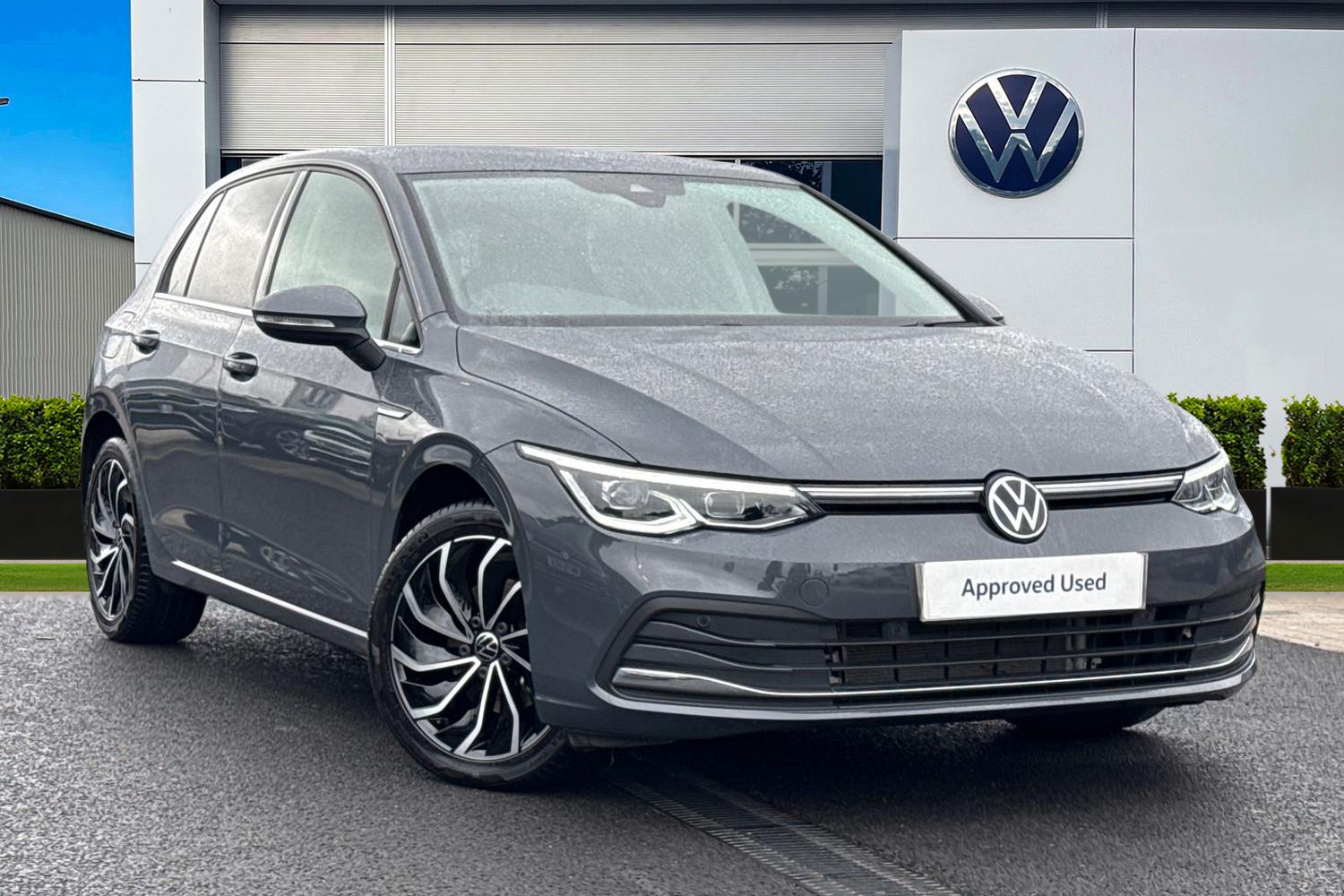 Main listing image - Volkswagen Golf