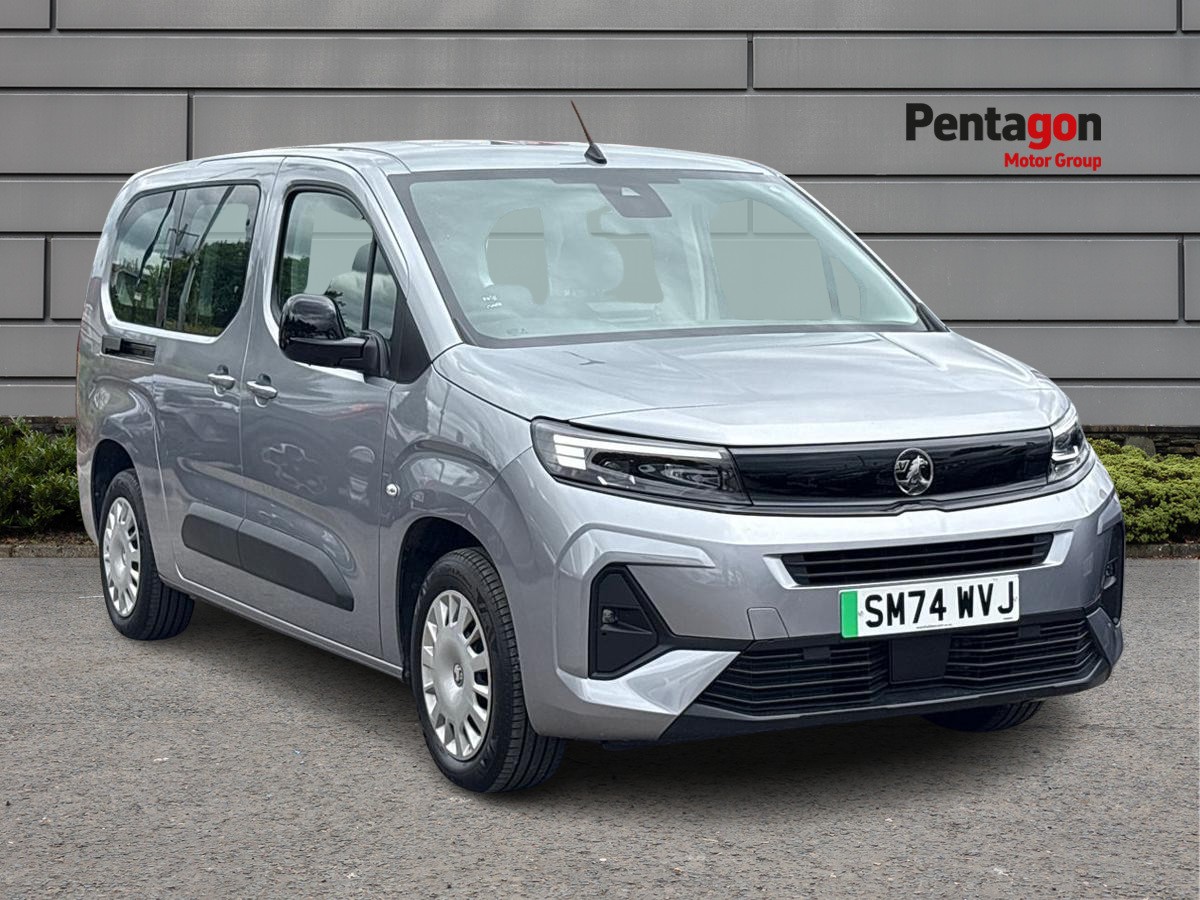 Main listing image - Vauxhall Combo Life-e